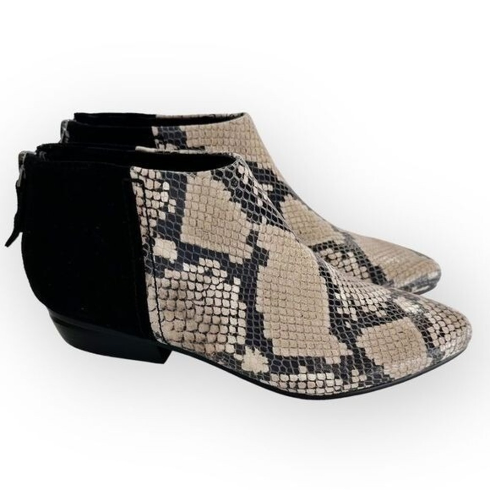 NAKED‎ FEET NIB Chi Low Profile Snake Print and Suede Bootie - size 6 Snakeskin